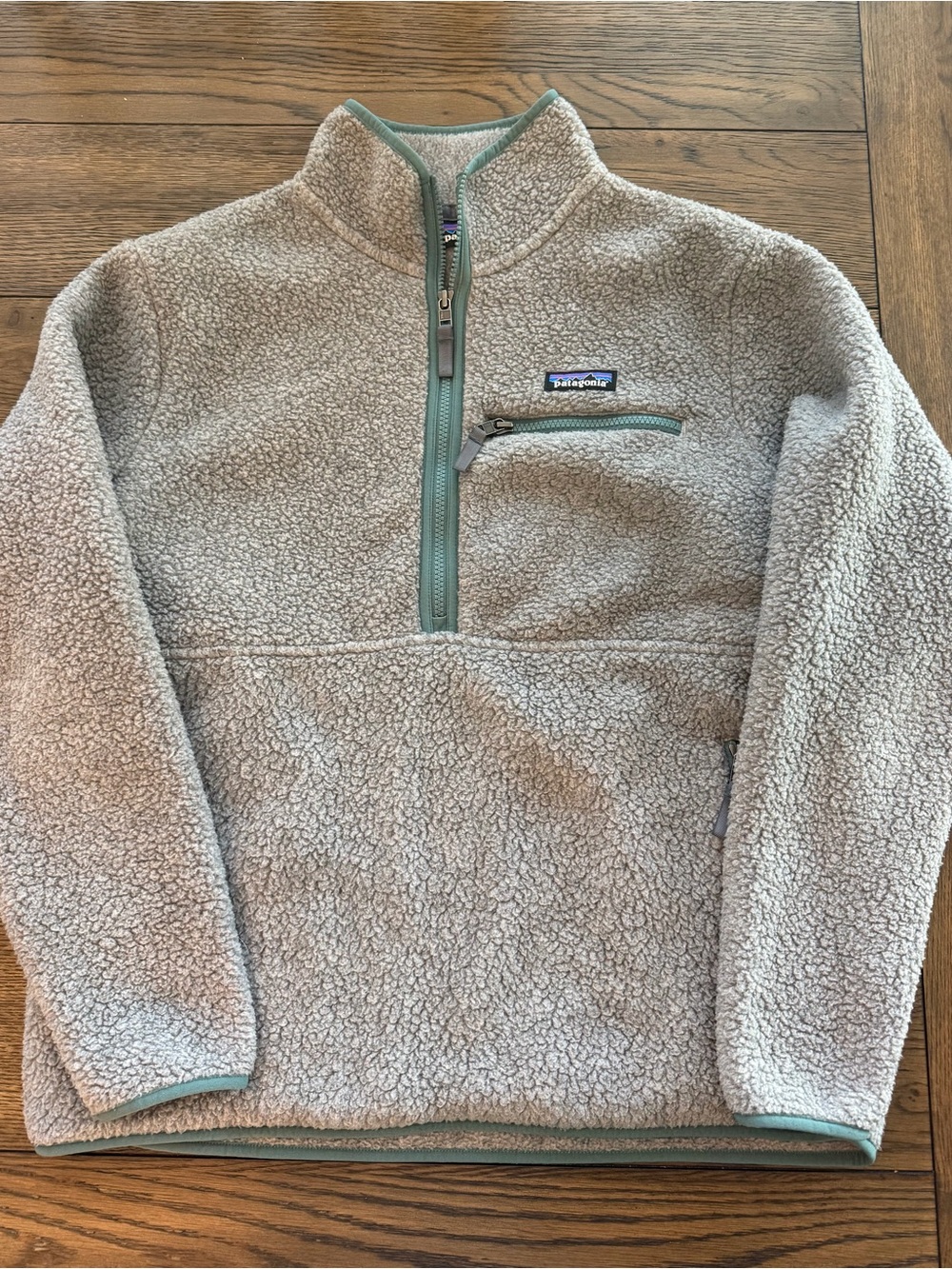 Patagonia womens Fleece Pullover Jacket - Light Gray with Mint Trim size large